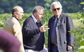 Dans la série le sang de la vigne en streaming vf, benjamin lebel, éminent oenologue, prépare son nouveau guide. Le Lot Accueille Le Tournage Le Sang De La Vigne Departement Du Lot