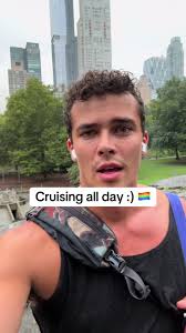 Cruising in Pouch Leggings: A Day Out 🌧️