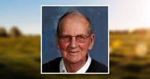 Michele Ensor's Instagram, Twitter & Facebook