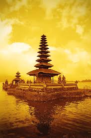 Cele mai bune panouri ale utilizatorului bogdan dumitrescu. Balinese Temple On Lake By Ion Bogdan Dumitrescu