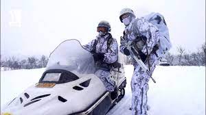 Weiß (camouflage) mit dunklen flecken mateial: Cold Response 2014 Spezialkrafte Im Winterkampf Skidoo Ausbildung Youtube