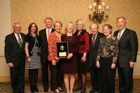 One morning, princeton's dean of the faculty, amy gutmann '71, came into her morning staff meeting tired and sick. Flanks Of Philadelphians Already In Love With Amy Life Mainlinemedianews Com
