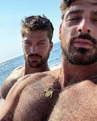 Alex Genovese's Instagram, Twitter & Facebook