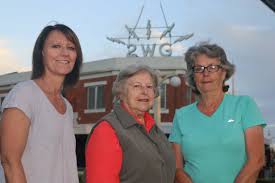 2WG sign reinstalled after refurbishment, set to light up Wagga once again 