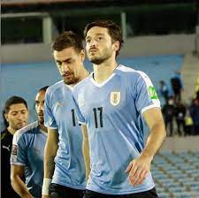 The manchester united striker had spurned a number of chances before he converted. En Uruguay Matias Vina Es Baja Contra Brasil Por Coronavirus Tyc Sports