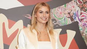 Lena gercke und ihr freund dustin schöne haben ihr erstes kind zur welt gebracht. News Im Video Lena Gercke Zeigt Ihren After Baby Body Brigitte De