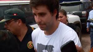 Mateo Silva Martinot sale en libertad, sus padres lo esperaron en la puerta  de penal de Cañete