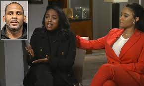 Kelly's residence at trump tower after an argument broke out between azriel clary and joycelyn savage, the two women who had been linked to the embattled. R Kelly S Girlfriends Speak Out To Defend Him Daily Mail Online