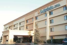 Las habitaciones de la quinta inn and suites anaheim/disneyland hotel ofrecen televisor de pantalla plana y aire acondicionado, y los huéspedes pueden estar conectados con wifi gratuito. Lake County Illinois Cvb Official Travel Site La Quinta Inn Gurnee