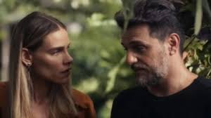 Travessia: Moretti banca o cafajeste e apanha de mulher