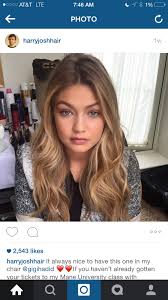 Gigi Hadid Light Brown Dark Blonde With Wavy Layers And A Nice Length Gigi Hadid Hair Dark Blonde Hair New Hair