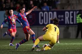 🧤 Una crónica que solo podía encabezar María Valenzuela. Ella es la gran  artífice de la sorpresa de la Copa de la Reina al dejar a cero al Barça  femenino en Badalona.