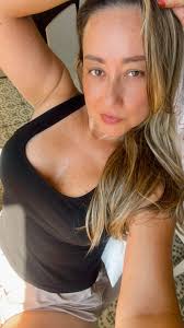 Saludos hermosa 😘😘