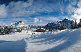 Pauschalen, skiurlaub angebote, fotos des skigebiet, last minute angebote, pistenpläne und best preis garantie. Skigebiet Comprensorio Ski Civetta Uberblick Informationen Skifahren Comprensorio Ski Civetta