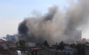 El incendio se extendió rápidamente ya que en el local se venden. Oo56xdllsoqyhm