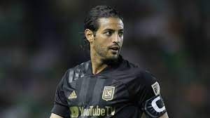 Maybe you would like to learn more about one of these? Fc Barcelona Buhlte Um Carlos Vela Lafc Verhinderte Wechsel Goal Com