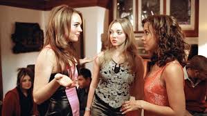 În urma unui accident, o fată naivă se găsește sfâșiată între un procuror fără scrupule și un reclamant răzbunător. Mean Girls Fete Rele 2004 Online Subtitrat In Romana Hd Filme Online