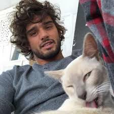 Наполовину португалец, на 1/4 индиец. Marlon Tejshejra Znamenitaya Brazilskaya Model