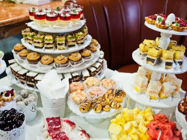 Resultado de imagem para FOTOS DE BANQUETES"