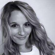 These darling, bunny shaped, honey butter rolls are so delicious they will  hop from the table right into your mouth! Click