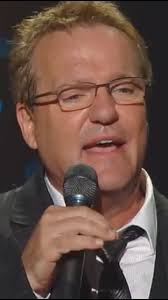 An amazing Evening of excellent music and fun as we listened and sang along  to SHORT NOTICE cheers guys you were awesome I hope you enjoy the videos  best wishes Mark Lowe