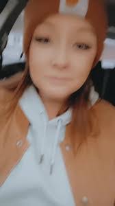 Amber Layman's Instagram, Twitter & Facebook