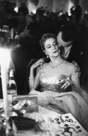 Voici une interview vidéo dans laquelle l'auteur présente la genèse de ce livre, son parcours, comment il en est arrivé à cette série de photos. Les Americains De Robert Frank Reedite Chez Delpire 9 Lives Magazine