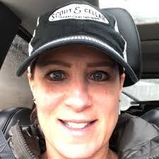 Jennifer Pease's Instagram, Twitter & Facebook