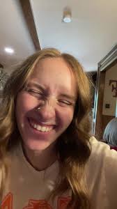 Theyre just girls and that is why i love them🫶🏻😭 #foryou #taylorswift  #gracieabrams #us