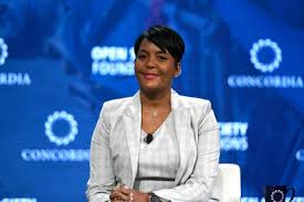 Atlanta mayor keisha lance bottoms says she will not run for a second term, surprising city residents. H77c 7p1ne Lm
