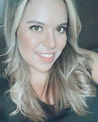 Michelle Pons's Instagram, Twitter & Facebook