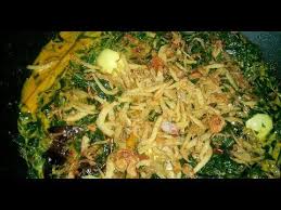 Daun singkong dimasak bumbu gulai dan berkuah santan sangat maknyos untuk hidangan keluarga tercinta. Resep Gulai Daun Ubi Ikan Teri Medan Youtube