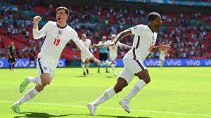La croacia de inglaterra salió a dominar al ritmo del three lions que cantaba su afición. F3yapxdzieaa9m