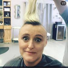 She's Simply Amazing 🎧 Podcast (@simplyamazingpodcast) • Instagram photos  and videos