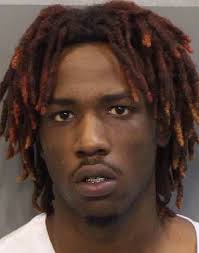 Man arrested with assault weapon, drugs in car at Chattanooga State