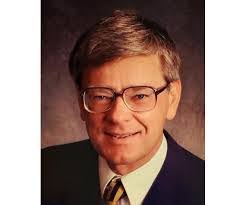 Edward Cloud's Instagram, Twitter & Facebook