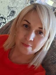 Je m'appelle Sarah, 45 ans, de...