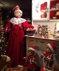 From the mantel to the staircase to the tree and indoor christmas tree lights, we have the indoor christmas decorations you'll want to hang up anywhere and everywhere inside your home. Animated Christmas Decorations Wild Country Fine Arts