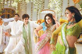 Chup Chup Ke Shahid Kapoor Entertains Chup Chup Ke Bollywood Music Shahid Kapoor