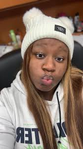 Yung full bangs pa si Elijah 😘😍❤️ Can you guess her age in that photo? 😊  Happy Morning Everyone ❤️ [Ju]