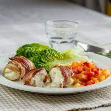 Bacon And Eggs In A Different Way Low Carb So Simple Gluten Free Sugar Free Recipes With 5 Ingredients Or Less Recipe Recipes Sugar Free Recipes Lo Carb Recipes