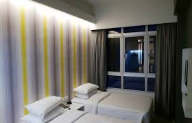 Extremely popular among visitors by virtue of having the cheapest rates, the hotel sits above the first world. First World Hotel Wifi Deluxe Room Condominiums For Rent In Genting Highlands Pahang Malaysia