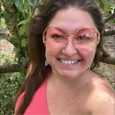 Wendy Sprouse's Instagram, Twitter & Facebook