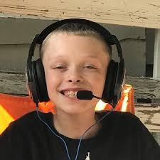 jolene bailey (@skinyminy)