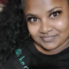 Who are good makeup artists and hairstylists in Barrackpore?