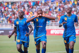 Istanbul basaksehir's champions league clash with psg was halted after number two pierre webó was allegedly racially abused by the fourth official. Cameroonian Assistant Coach Closing In On Handing Basaksehir First Turkish Tiltle In 29 Years Kick442