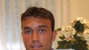 Navarro refuerza el lateral de La Vila