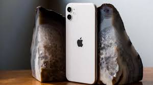 Oldukça zarif bir görünüme sahip mor renk diğer renklere göre daha yumuşak bir görünümdedir. Hangi Telefonu Almaliyim 2020 Iphone 11 Vs Galaxy S20 Ozellikleri