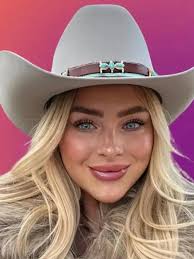 Plastic Surgery : r/LoveIsBlindOnNetflix