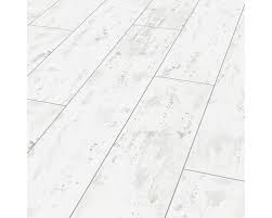 Die nutzungsklasse und die beanspruchungsklasse geben bei laminat an für welche arten von räumlichkeiten das laminat. Laminat 8 0 Blue Line Uni Weiss Bei Hornbach Kaufen